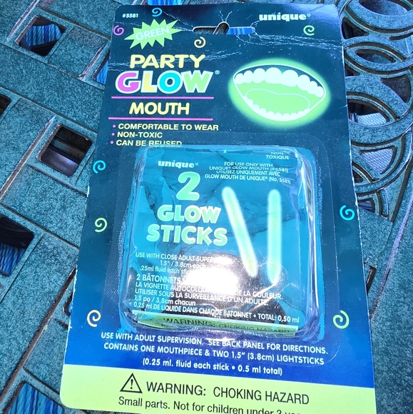 Glow mouth - Picture 1 of 5